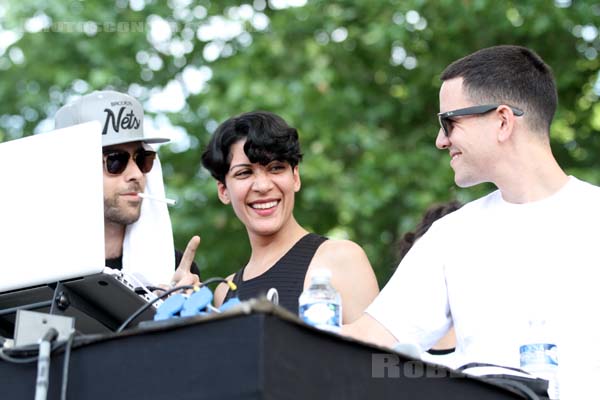 FUTURE BROWN - 2014-06-07 - PARIS - Parc de la Villette - 